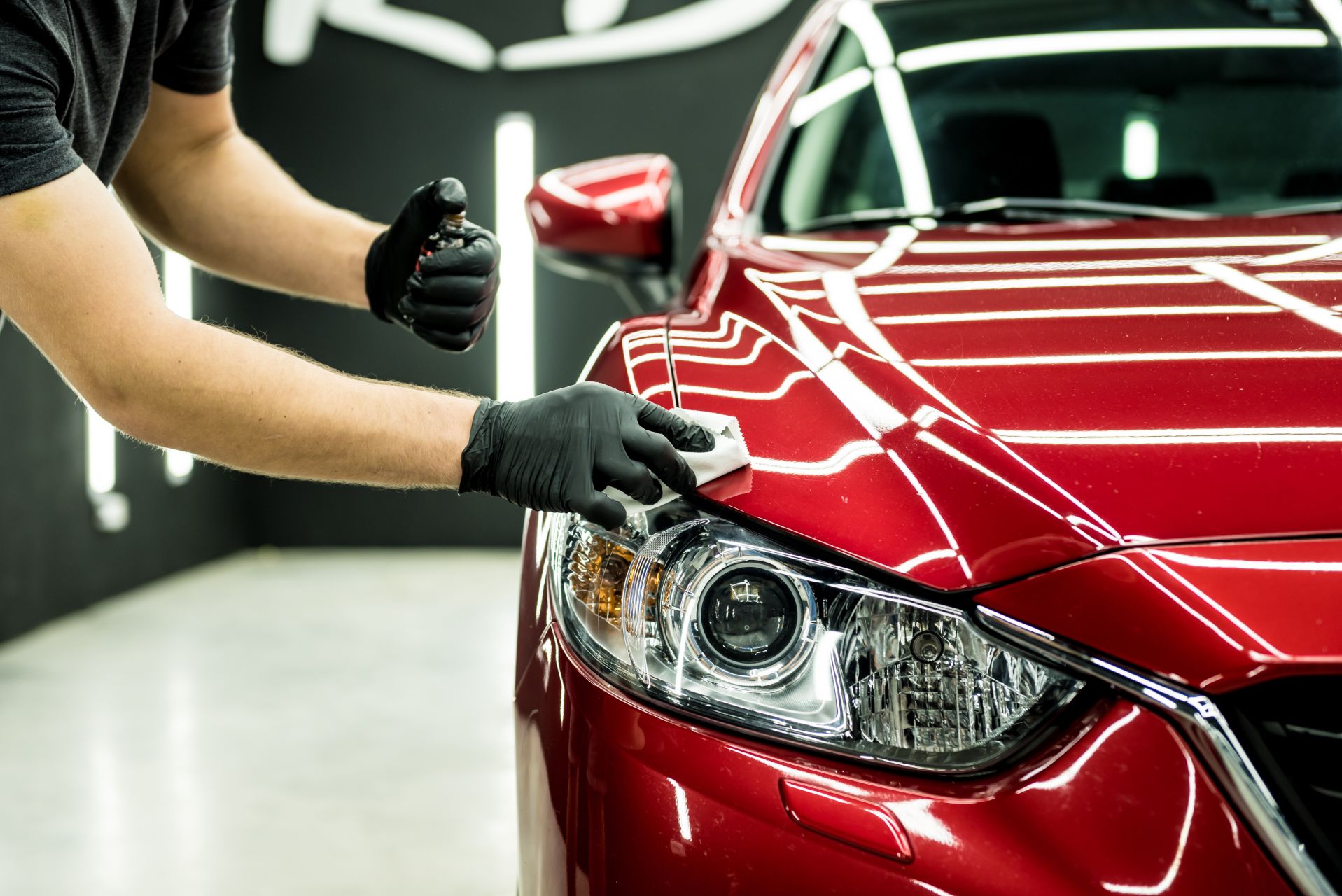 Traitement Céramique Voiture: Protection Ultime de la Carrosserie